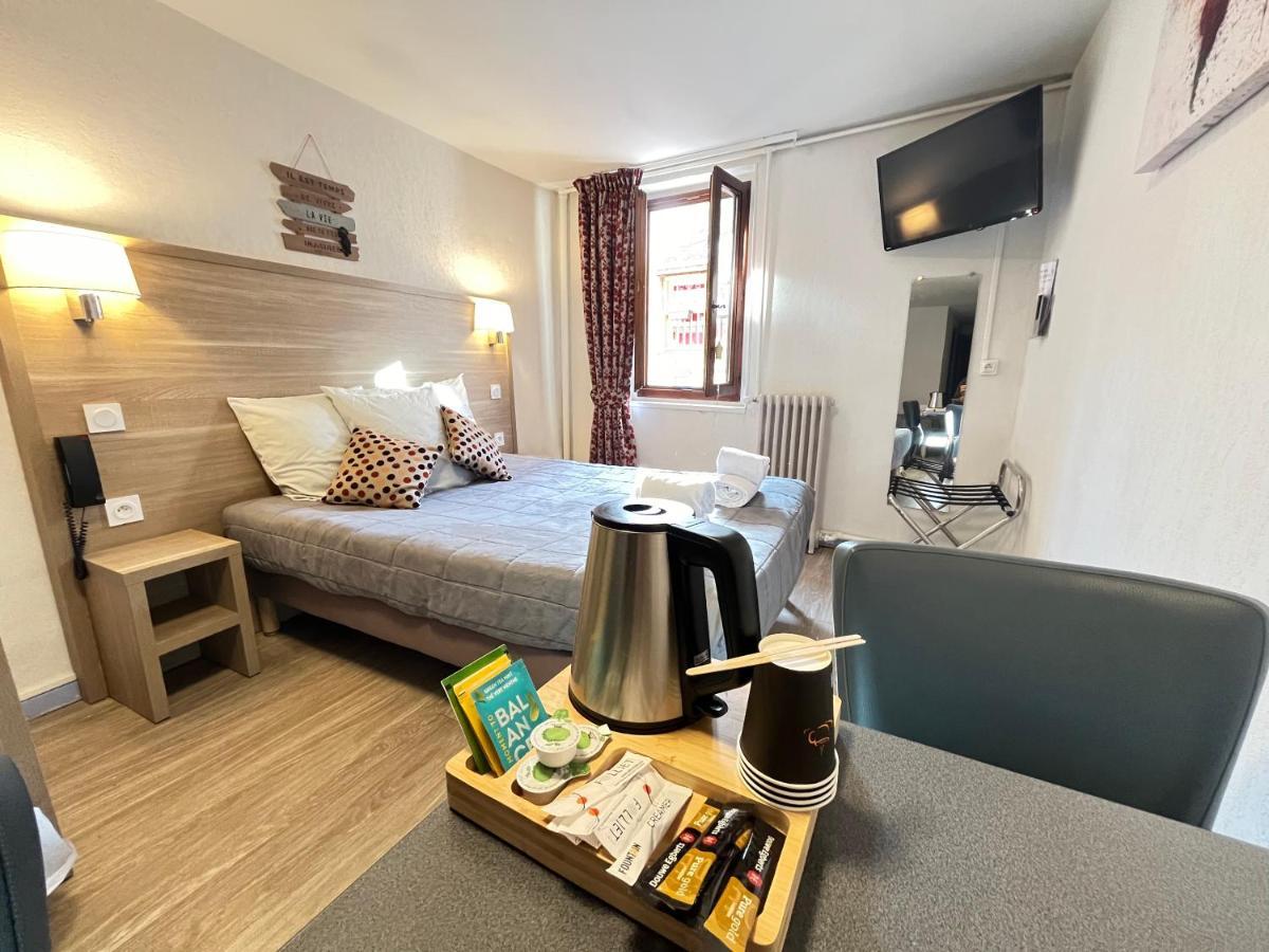Hotel Du Cheval Blanc Barcelonnette Kültér fotó